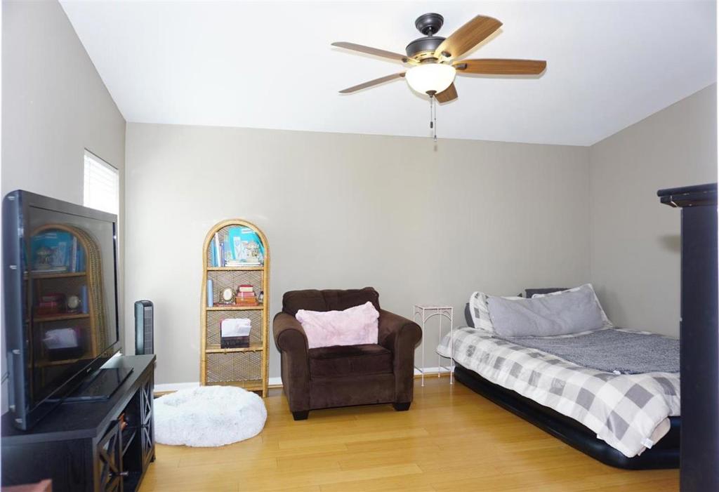 1225 Vienna Dr 38 Property Photo 12