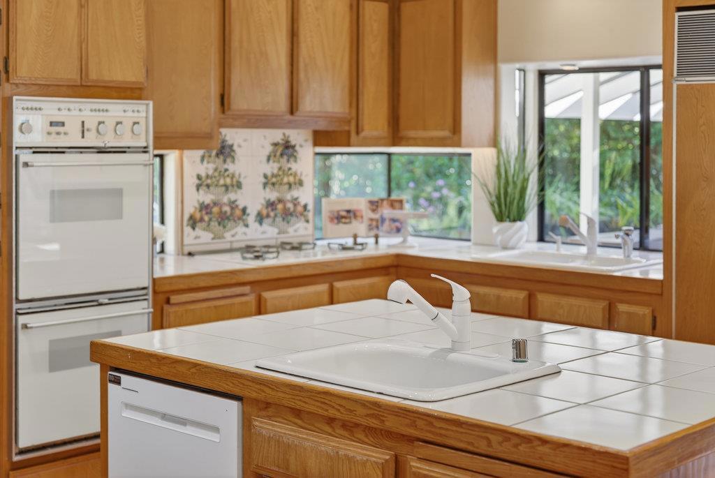 4051 Los Altos Drive Property Photo 35