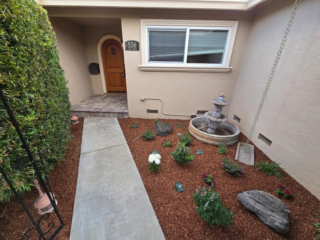 536 Curie Drive Property Photo 4