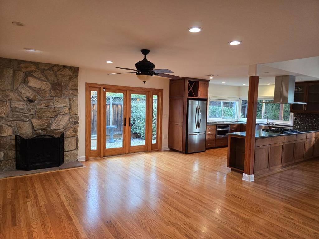 536 Curie Drive Property Photo 8