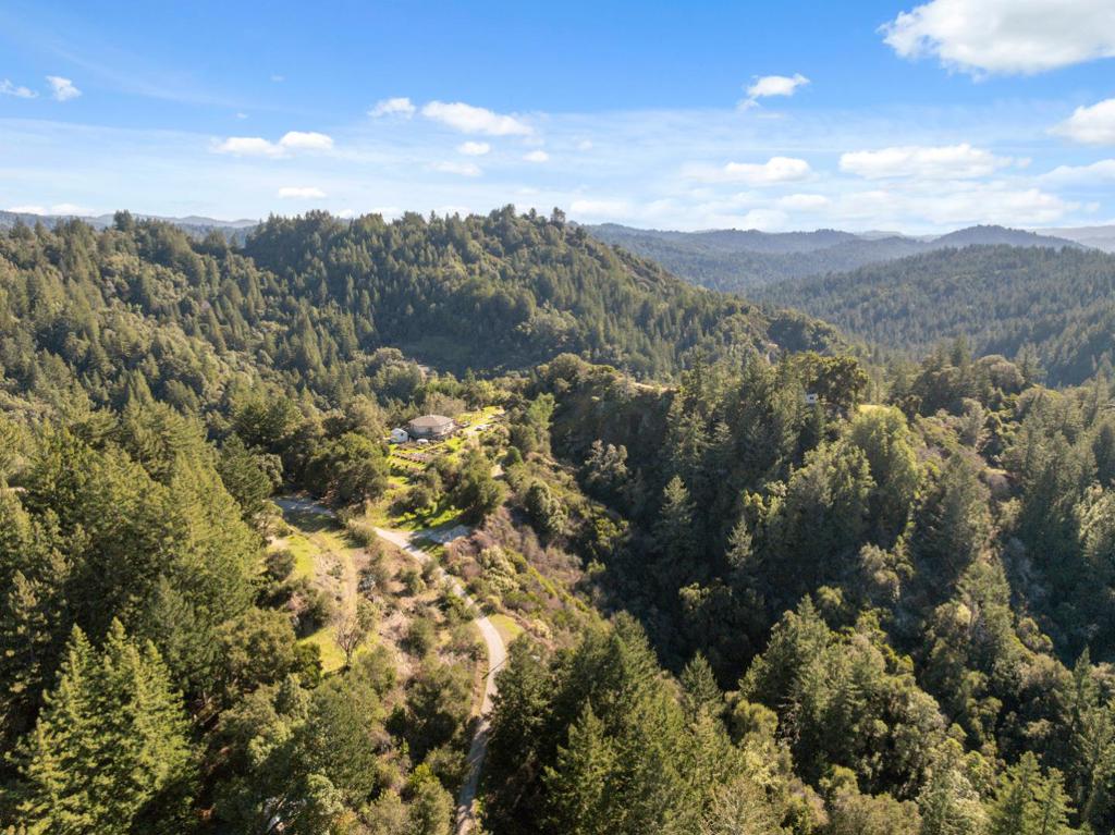 18060 Moonrise Road Property Photo 2