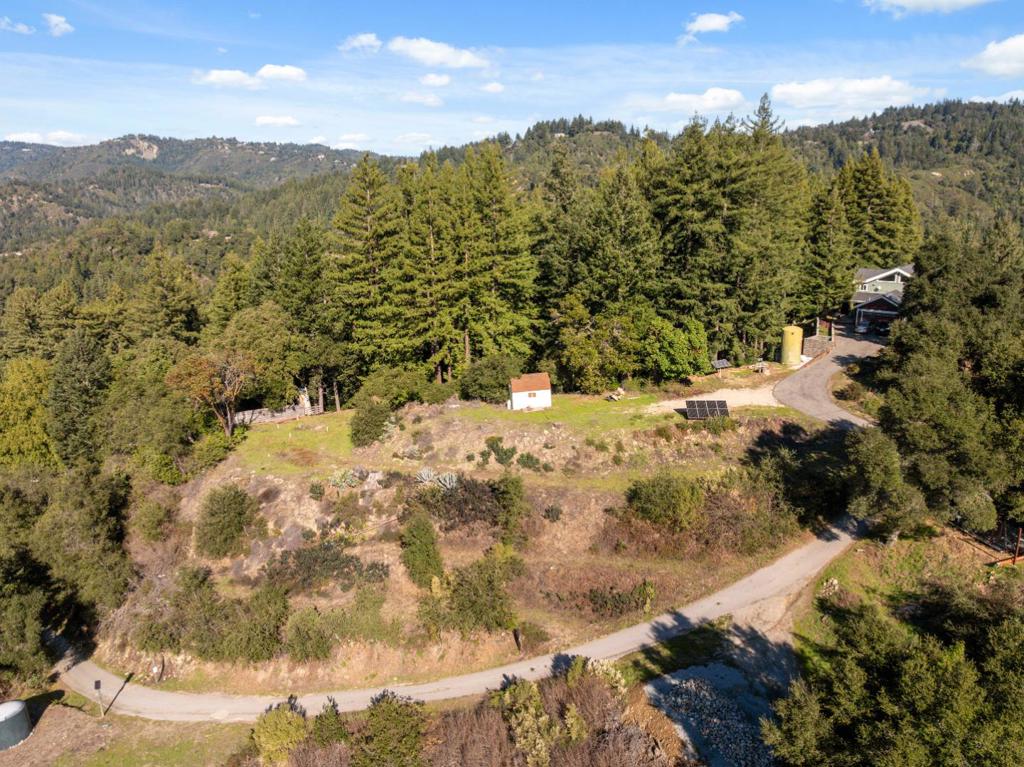 18060 Moonrise Road Property Photo 4