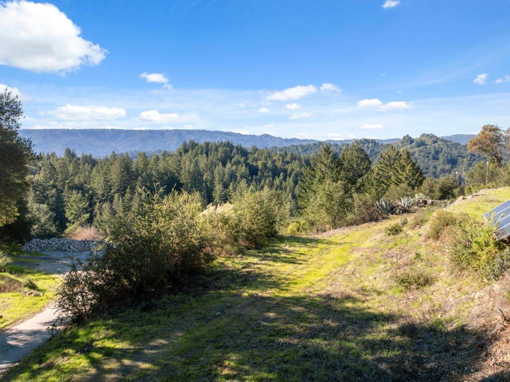 18060 Moonrise Road Property Photo 9