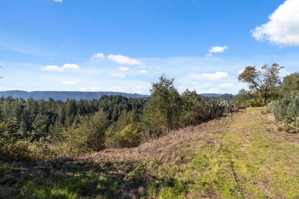 18060 Moonrise Road Property Photo 21