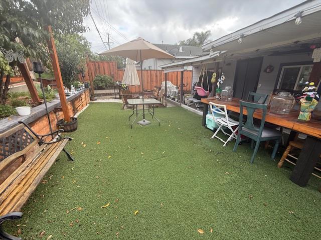 10170 Meadow Lane Property Photo 5