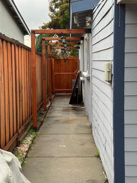 10170 Meadow Lane Property Photo 6