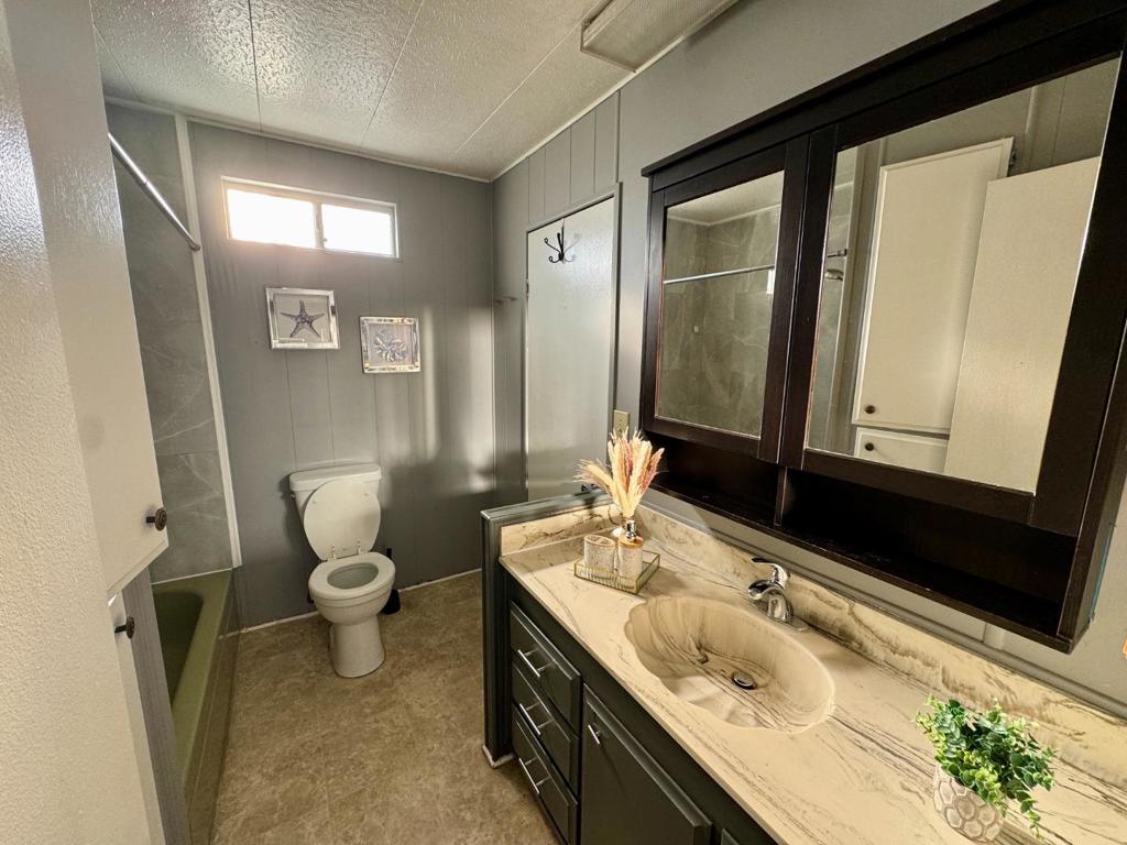 411 Lewis Road 256 Property Photo 9