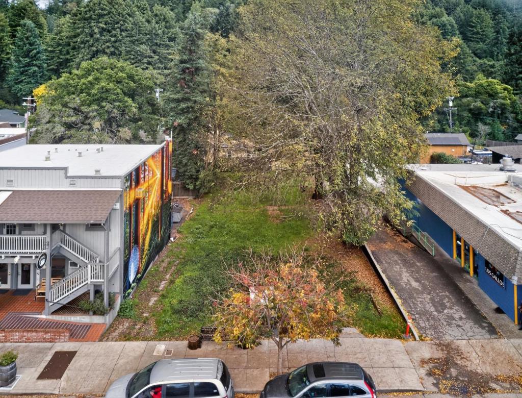 13080 Highway 9 Property Photo 2