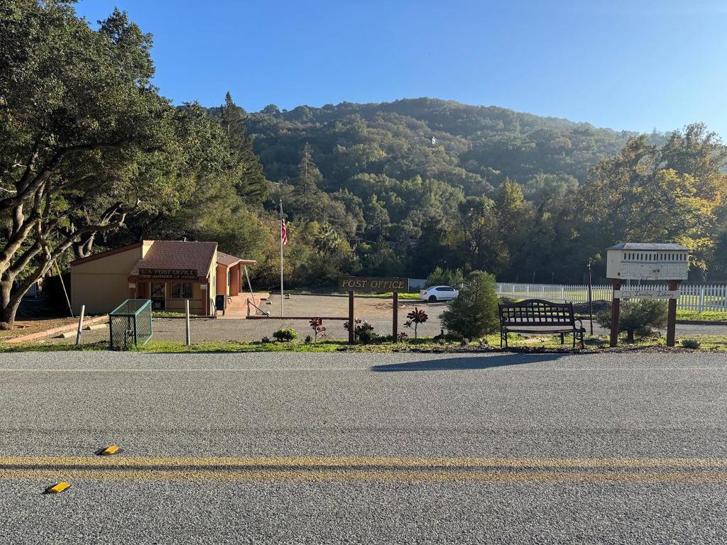 21300 Almaden Road Property Photo 1