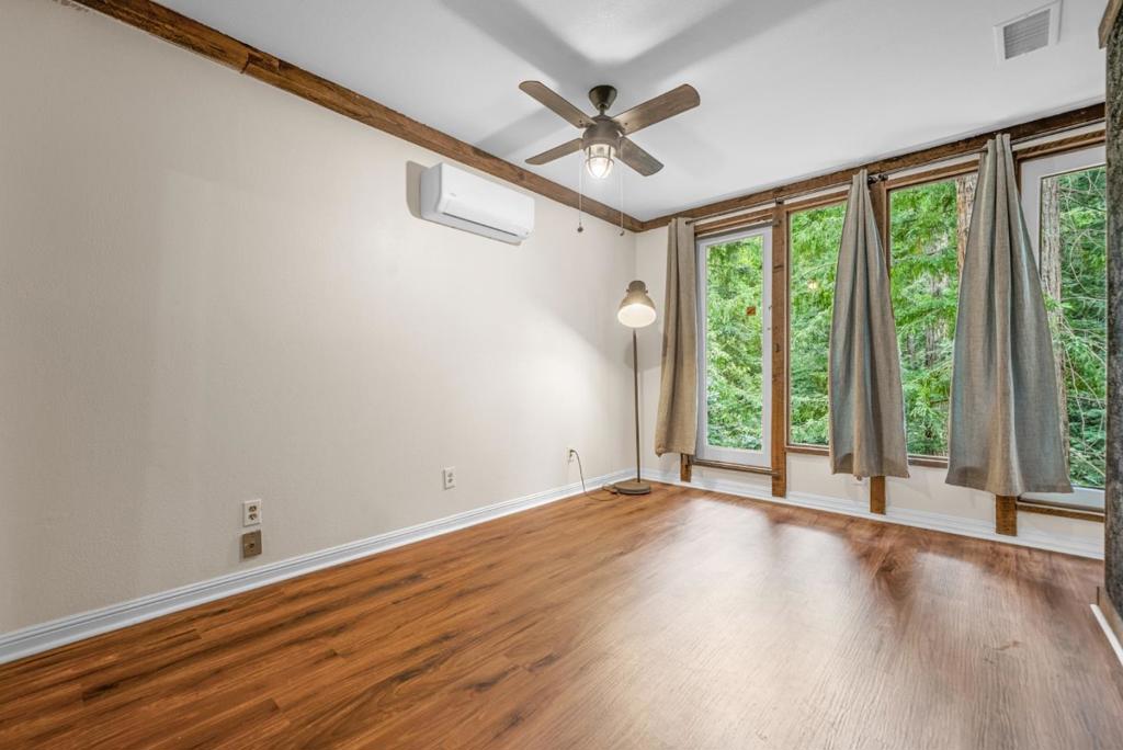 975 Logan Creek Road Property Photo 35