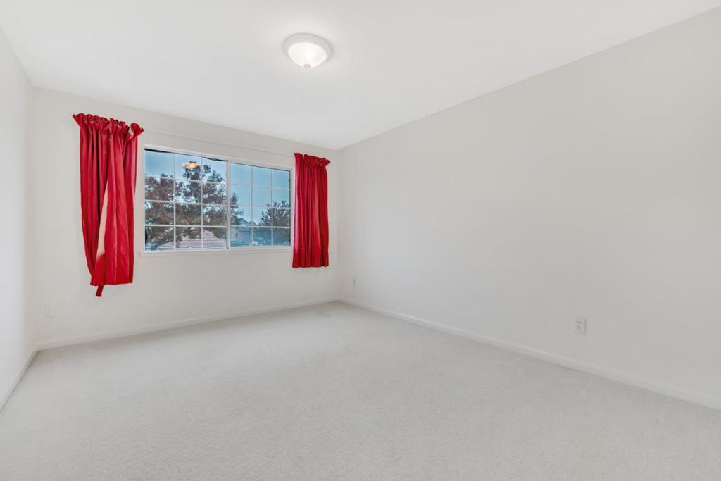 827 Sagewood Lane Property Photo 27