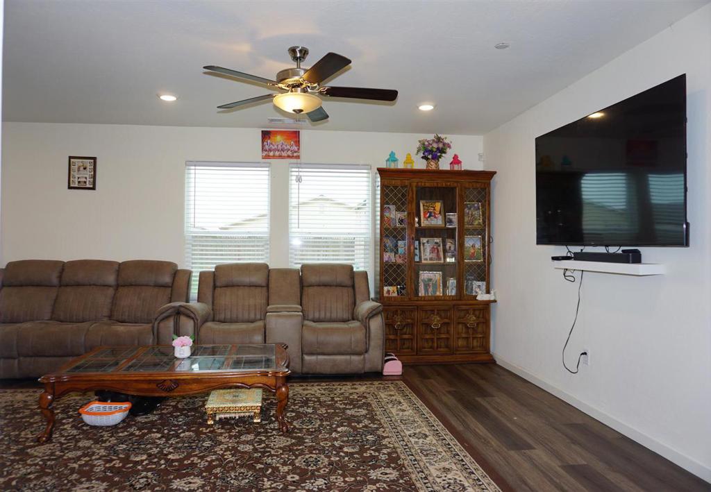 405 Greene Way Property Photo 11