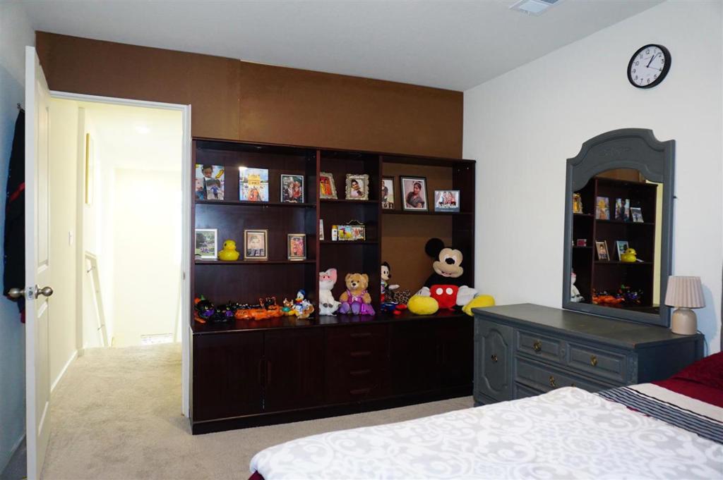 405 Greene Way Property Photo 17