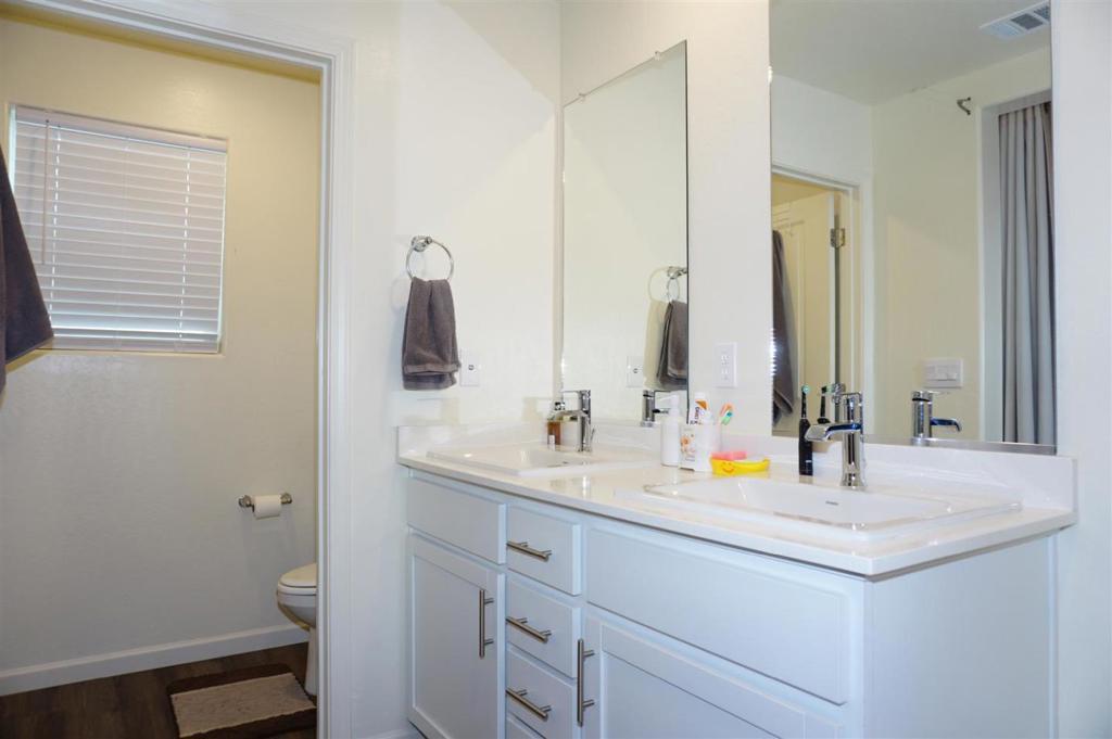 405 Greene Way Property Photo 26