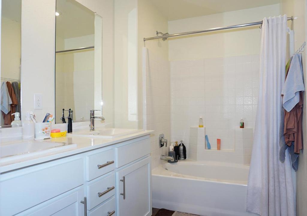 405 Greene Way Property Photo 27