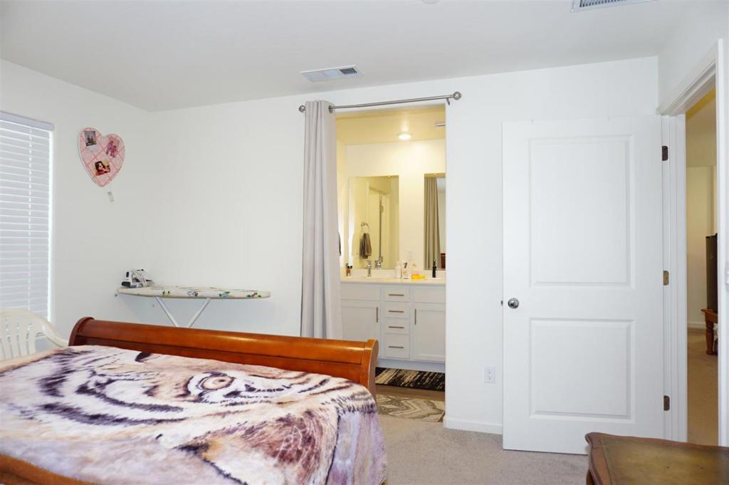 405 Greene Way Property Photo 28