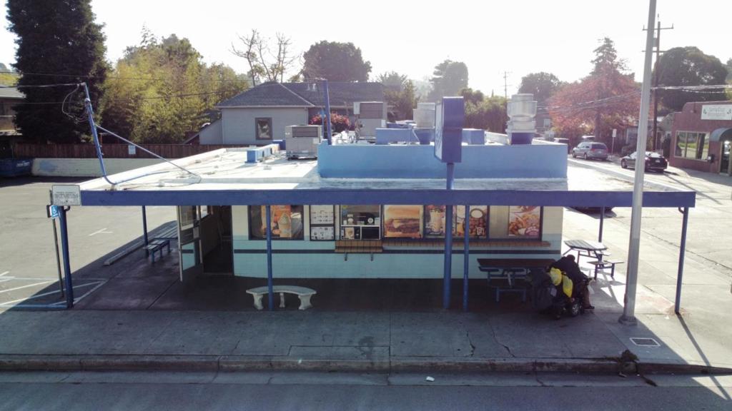 229 Laurel Street Property Photo 27
