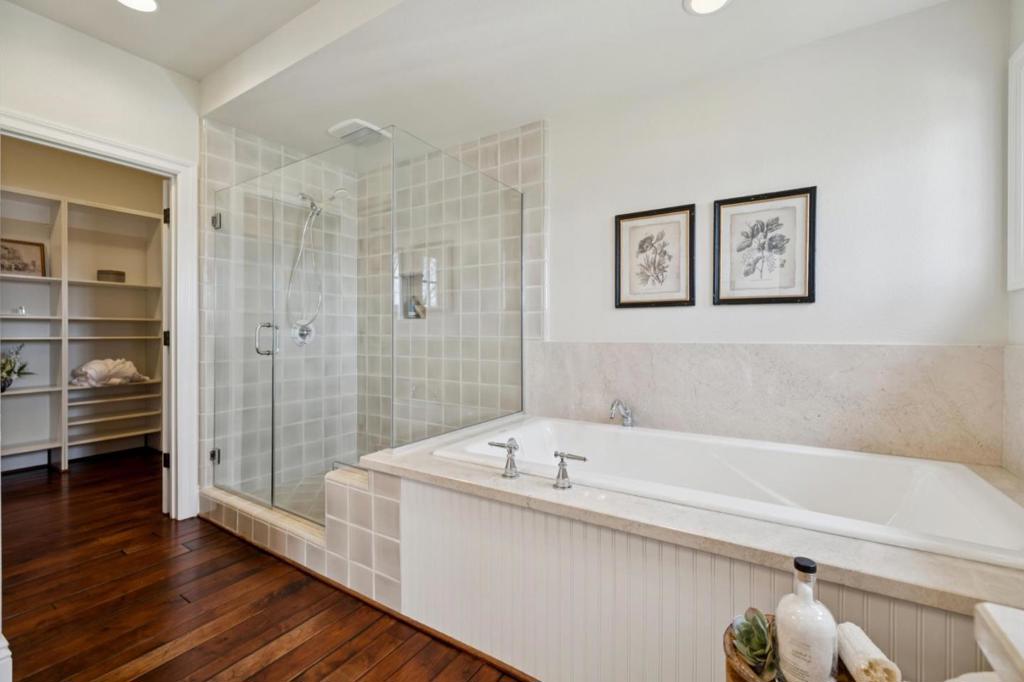 1450 Lakeview Court Property Photo 42