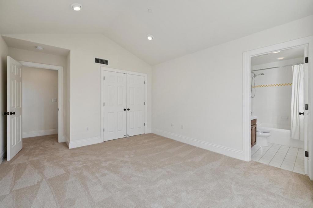 1450 Lakeview Court Property Photo 45