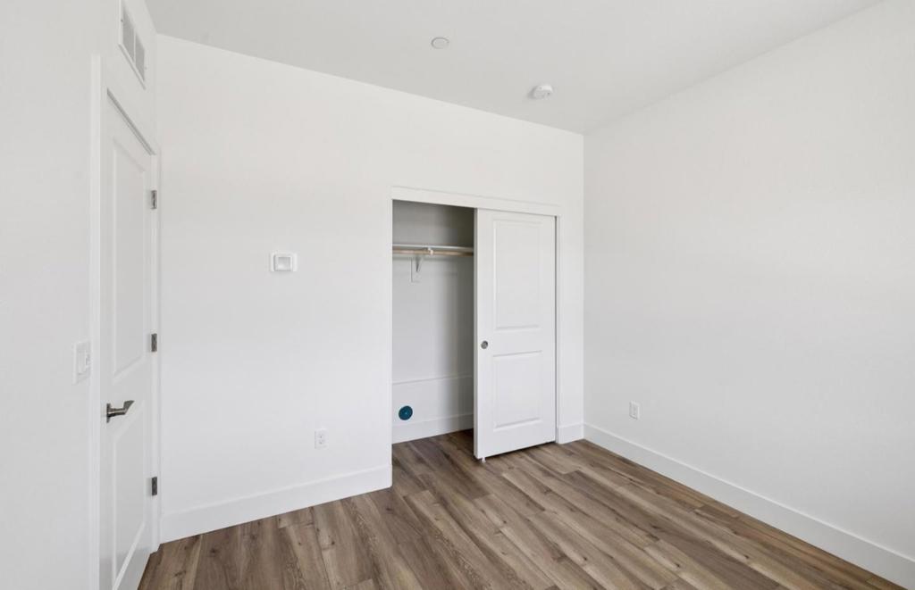 1357 Lilac Way Property Photo 11