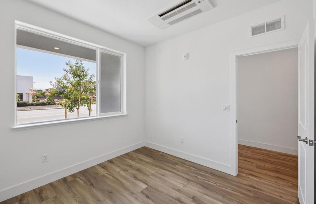 1357 Lilac Way Property Photo 12