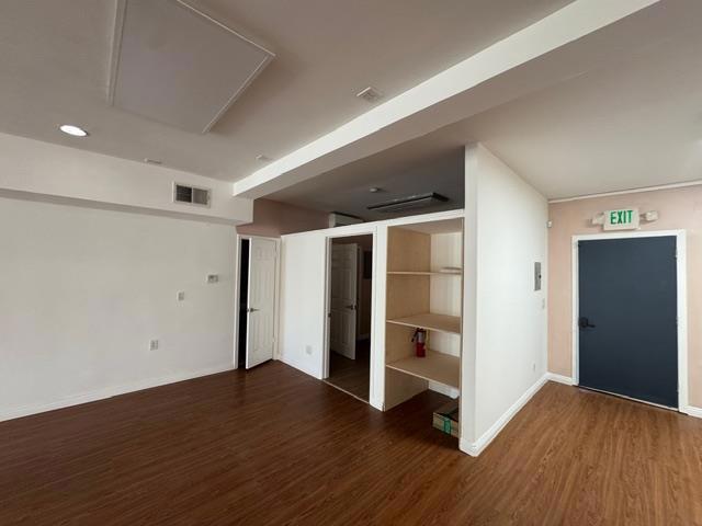 903 S 1st Avenue Property Photo 3