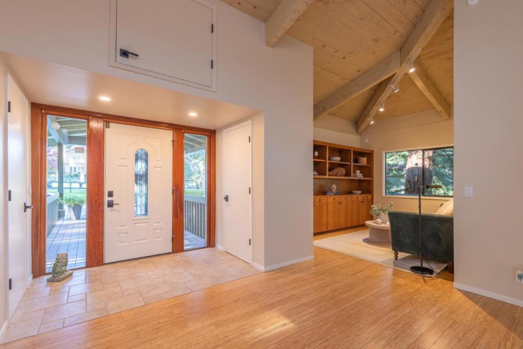 1125 Alta Mesa Road Property Photo 12
