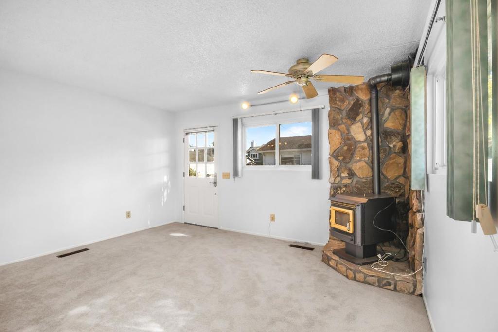514 6th Street Property Photo 8
