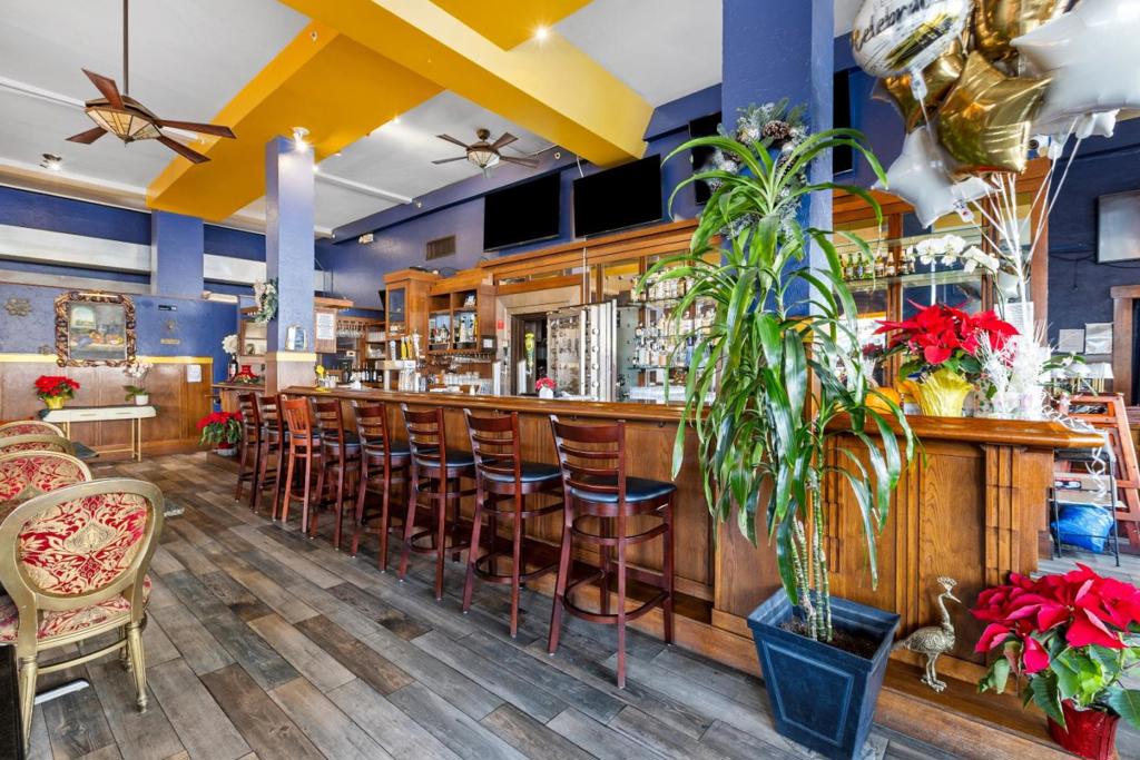 500 San Benito Street Property Photo 10