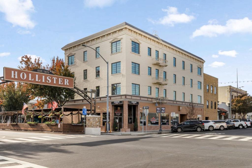 500 San Benito Street Property Photo 15