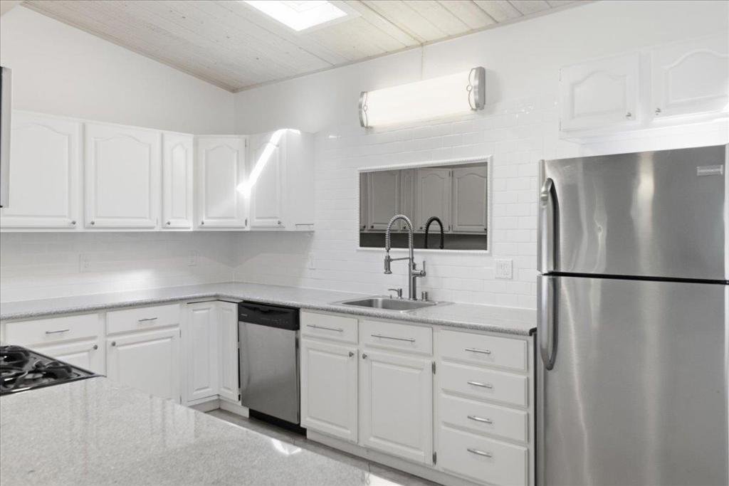 17 Los Encinos Drive Property Photo 15