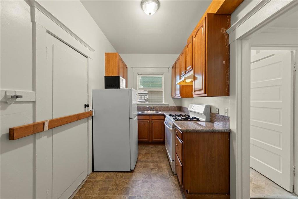 1736 23rd Avenue Property Photo 11