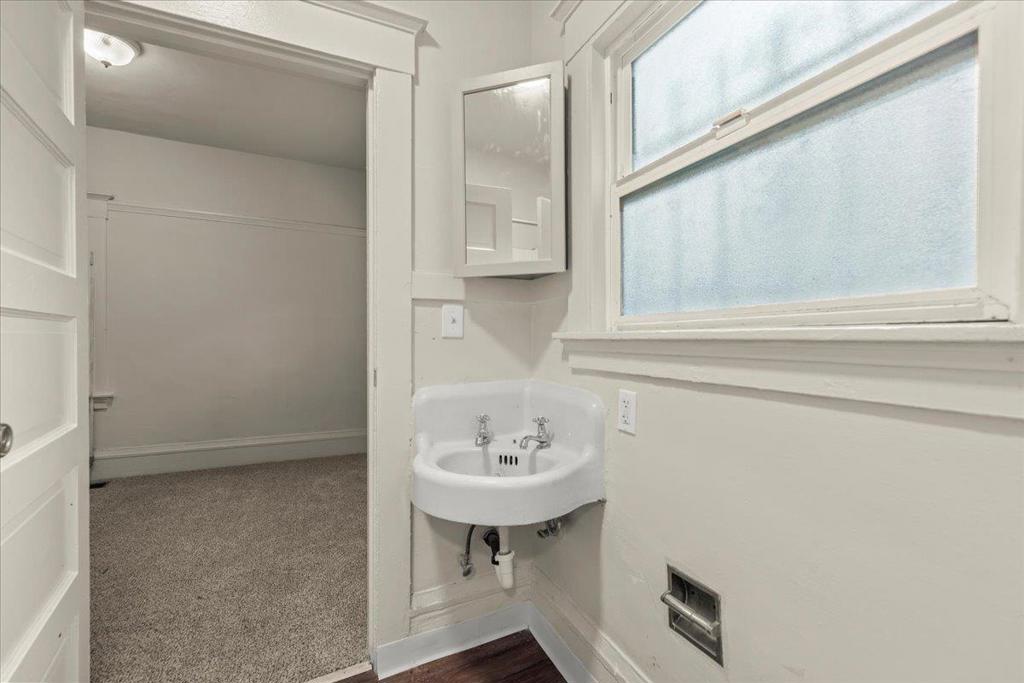 1736 23rd Avenue Property Photo 14