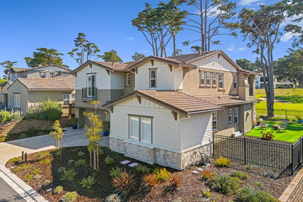 1838 Links Drive Property Photo 1