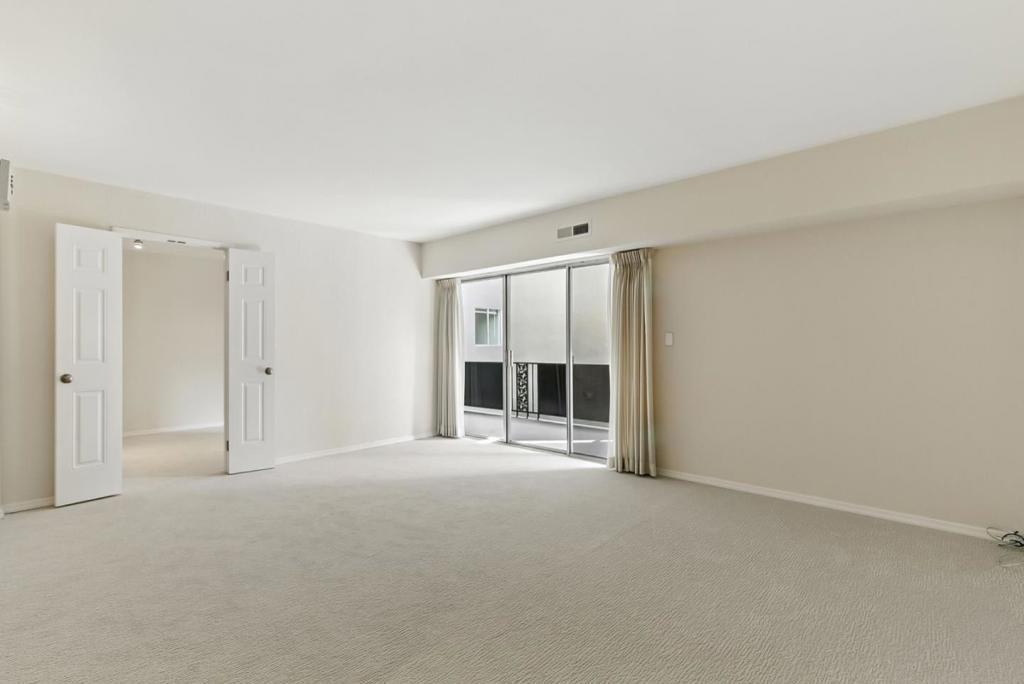 728 Elm Street 205 Property Photo 13