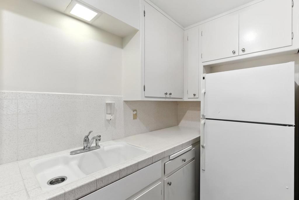 728 Elm Street 205 Property Photo 17