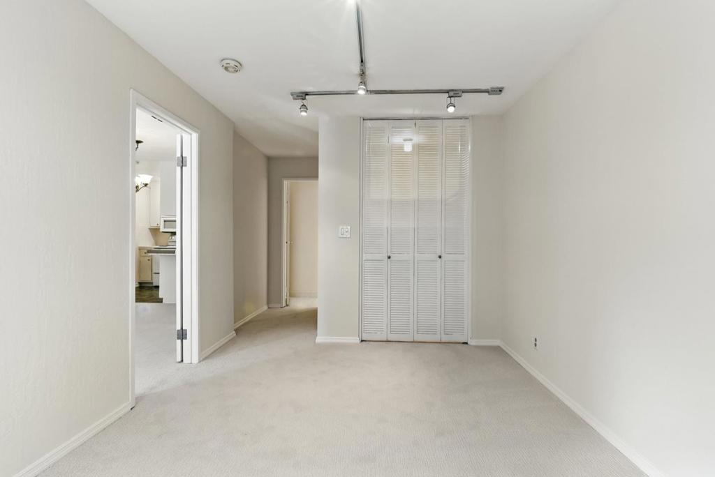 728 Elm Street 205 Property Photo 33