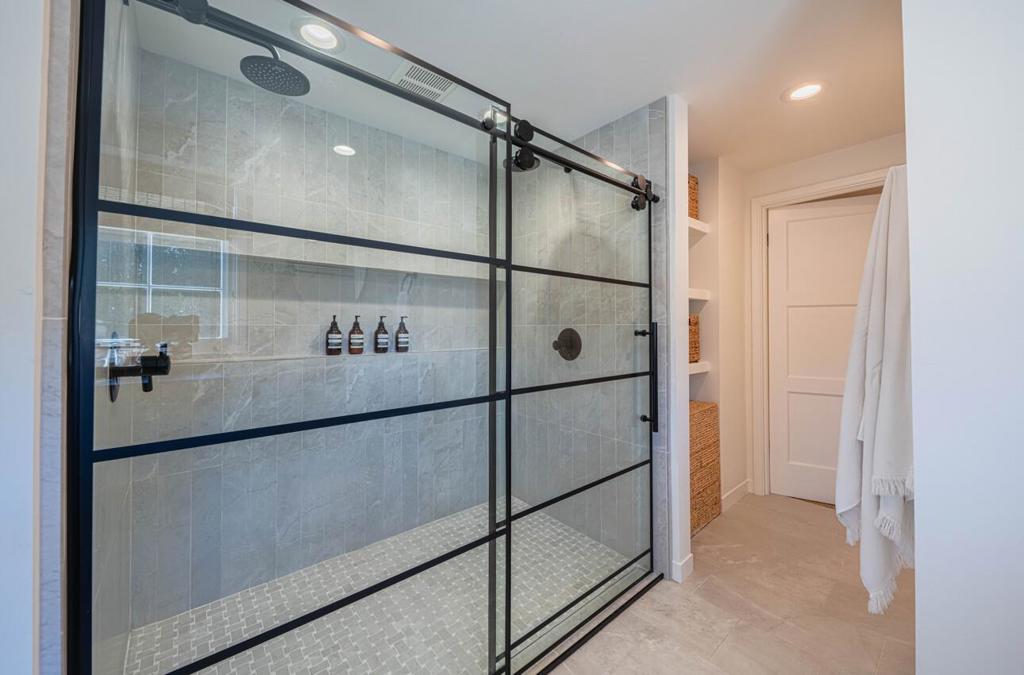 202 Pine Street Property Photo 57