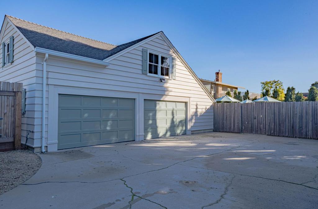 202 Pine Street Property Photo 89