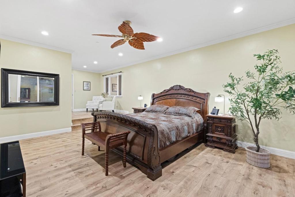 6915 Redwood Retreat Road Property Photo 25