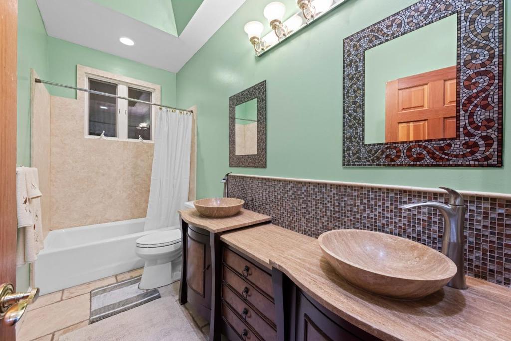 6915 Redwood Retreat Road Property Photo 49