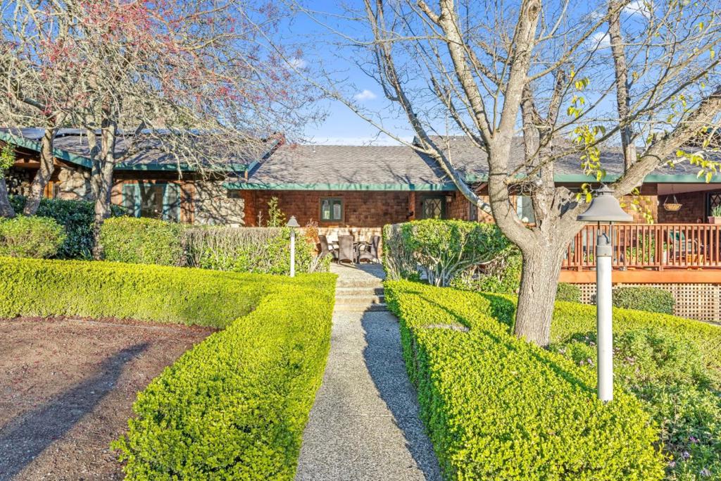6915 Redwood Retreat Road Property Photo 63