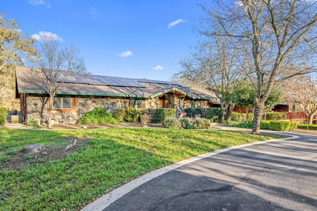 6915 Redwood Retreat Road Property Photo 83