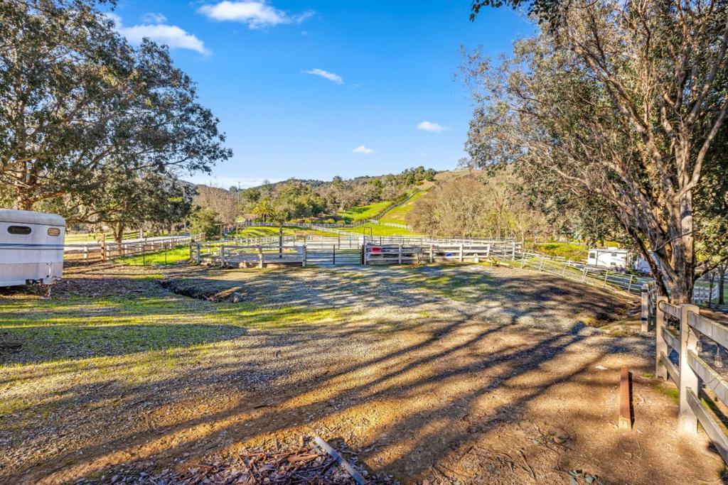 6915 Redwood Retreat Road Property Photo 85