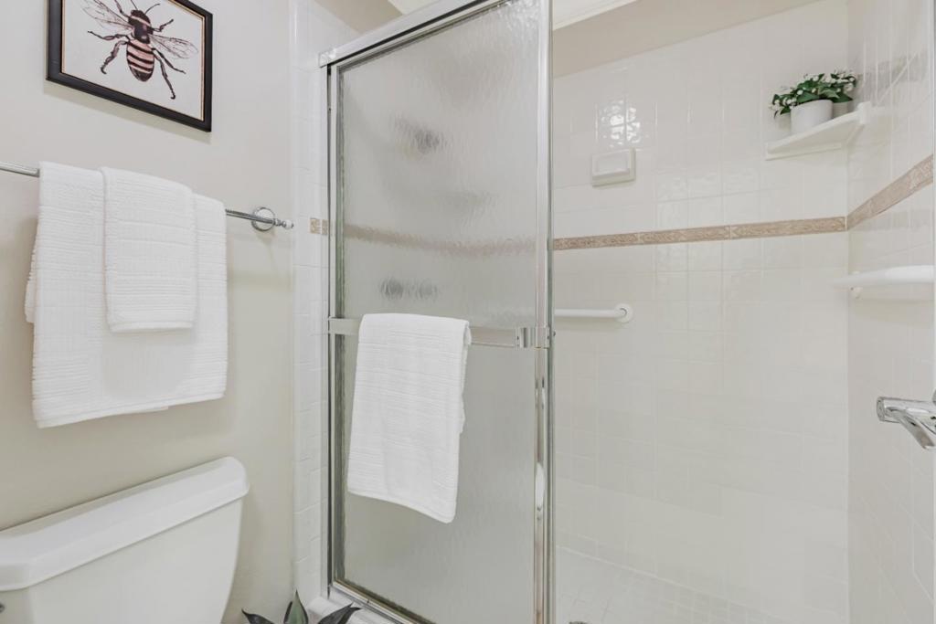 1210 Golden Oaks Lane Property Photo 21