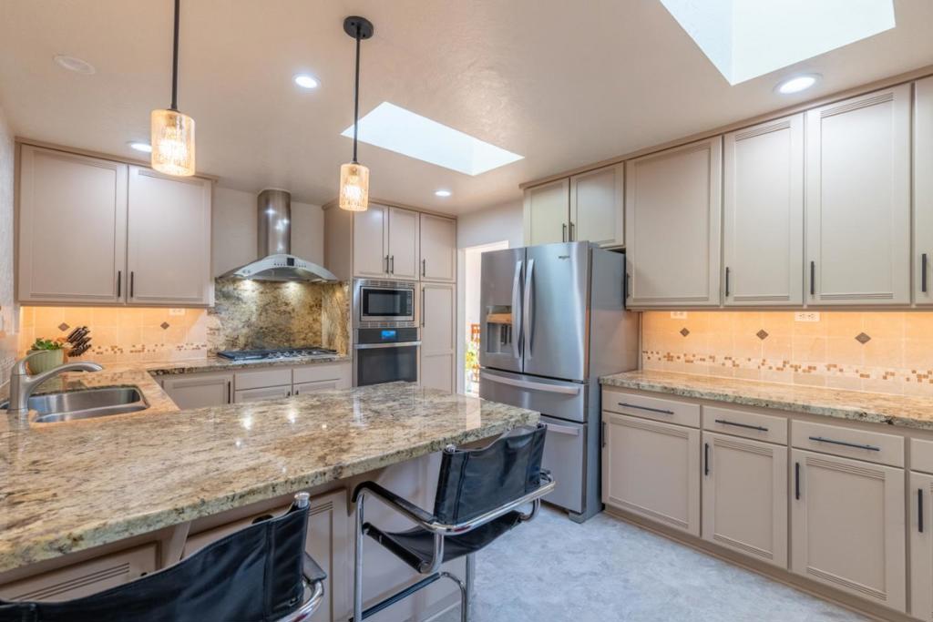 1105 Funston Avenue Property Photo 1