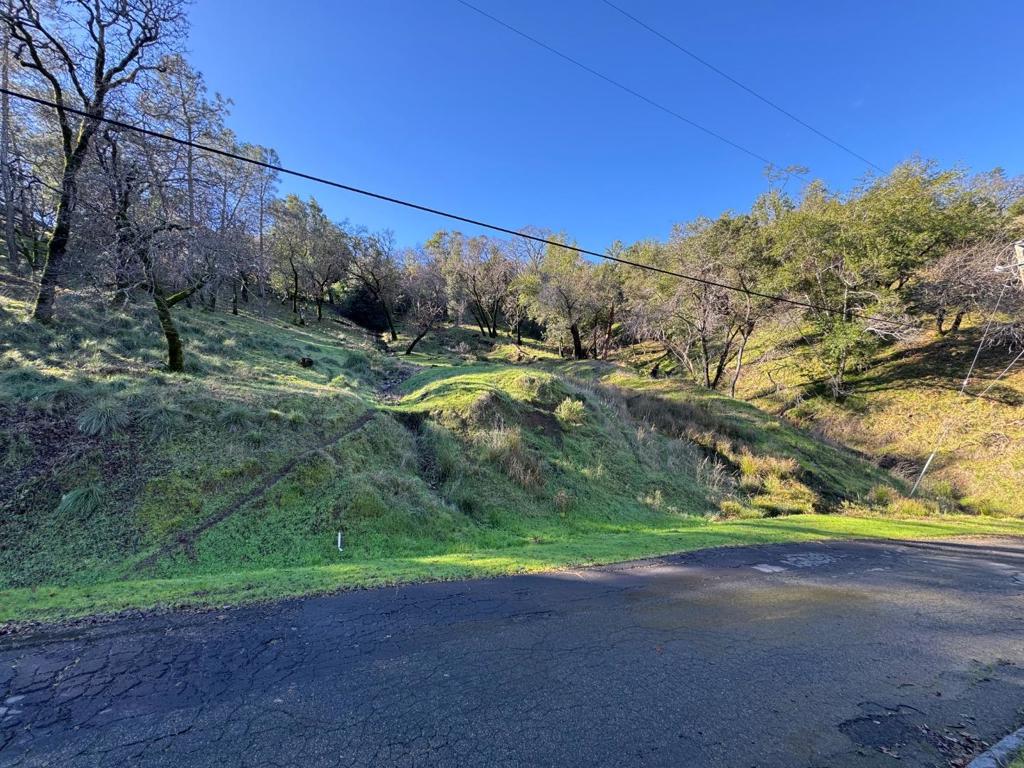 0 Redbud Property Photo 1