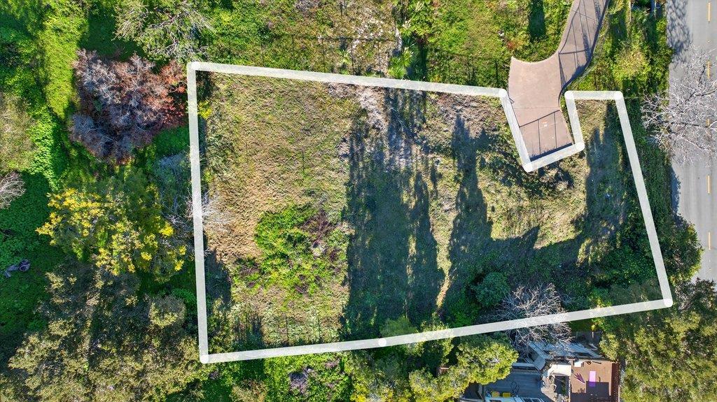 760 Escalona Drive Property Photo 3