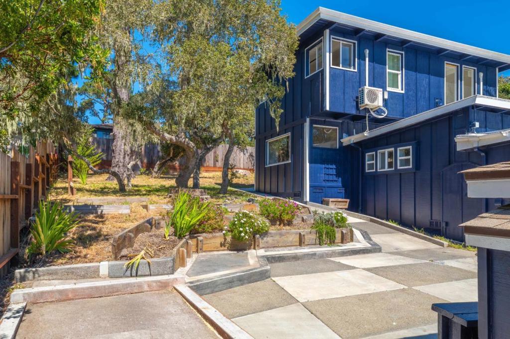 1207 Presidio Boulevard Property Photo 2
