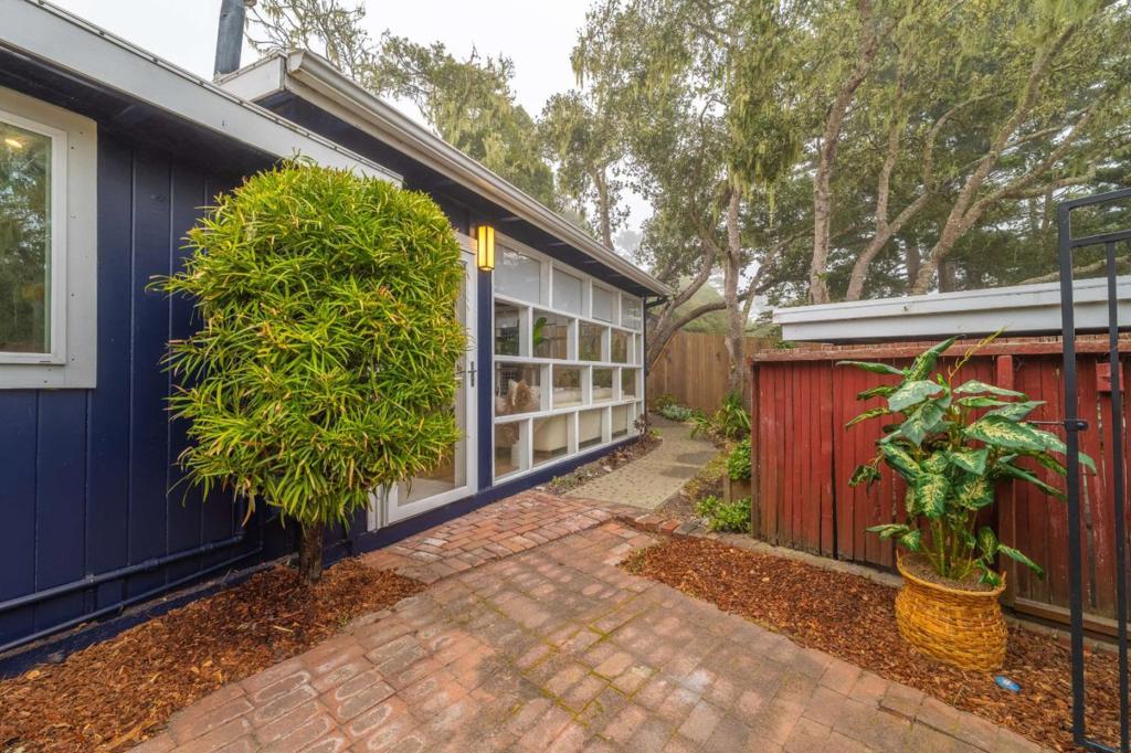 1207 Presidio Boulevard Property Photo 3